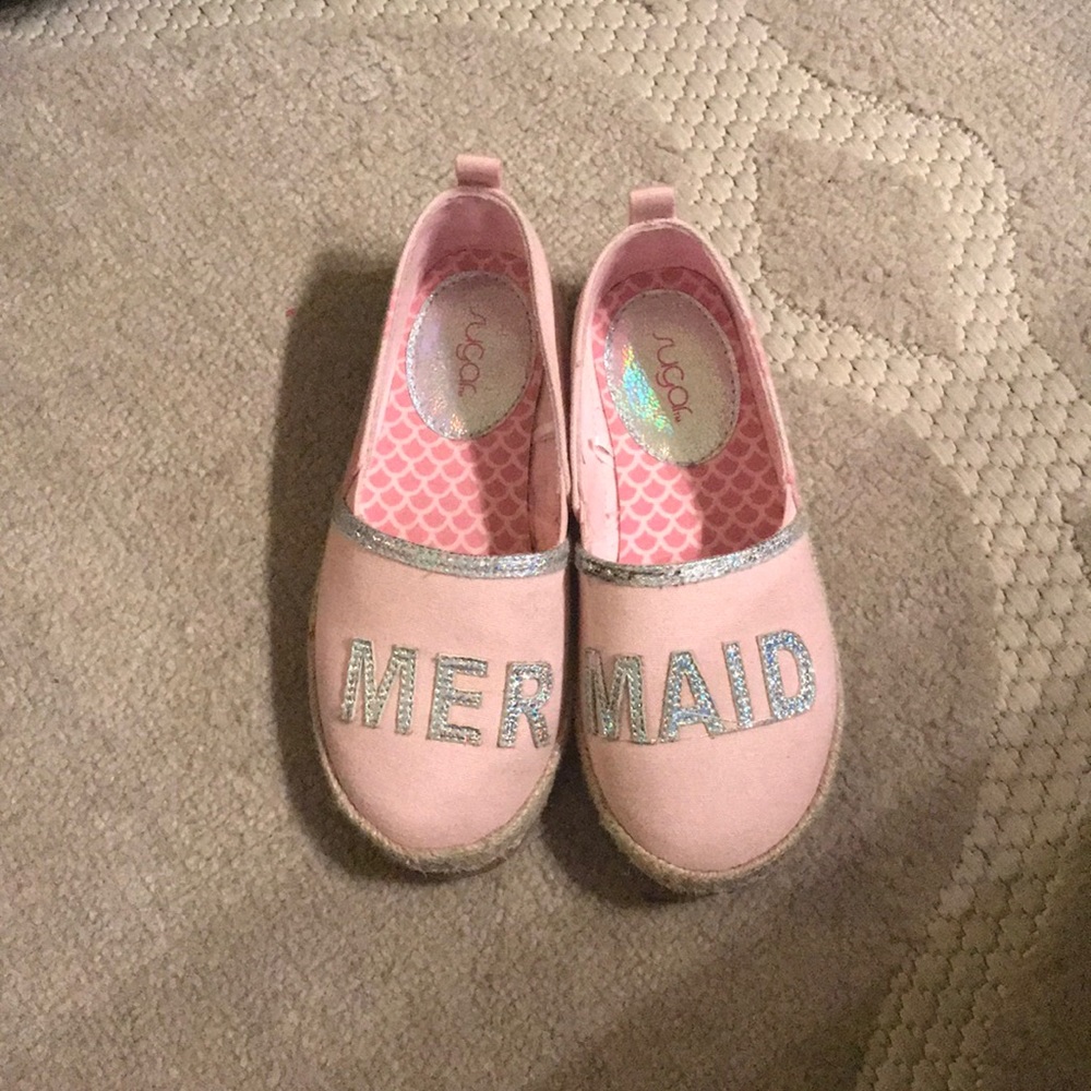 Little Girl Slip On’s - Picture 2 of 7